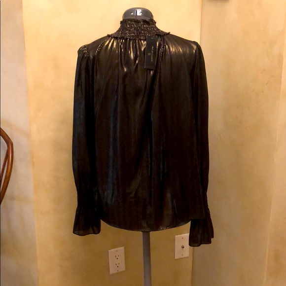 🎉 Black Gold Stripe Blouse - Picture 2 of 5